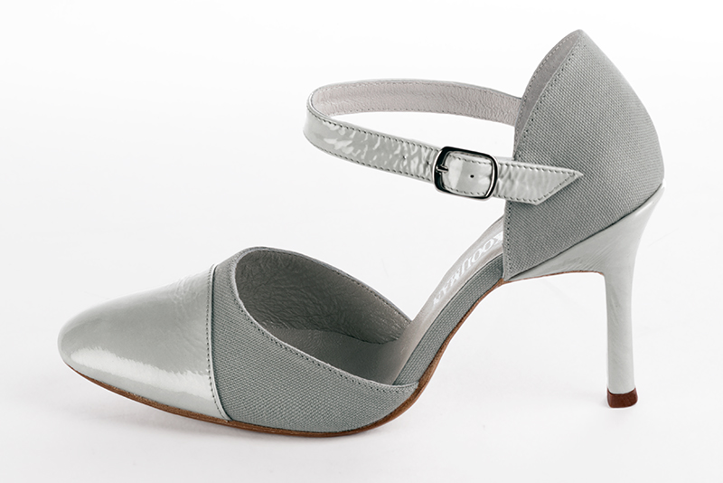 Pearl grey women's open side shoes, with an instep strap. Round toe. Very high slim heel. Profile view - Florence KOOIJMAN